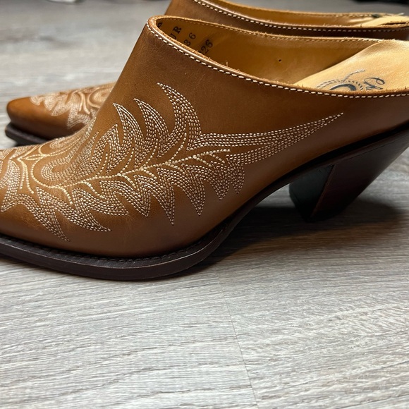 Charlie‎ 1 Horse Gorgeous Handcrafted Brazil Shoes- 5 1/2 - Picture 4 of 7